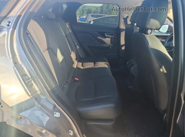 SADCJ2FX4LA636952 2020 JAGUAR F-PACE Gray Widok wnętrza z tyłu