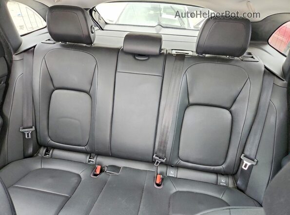 SADCJ2FX5JA281139 2018 JAGUAR F-PACE White Widok tylnych siedzeń