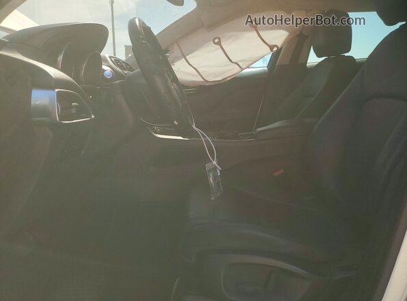 SADCJ2GX0JA235636 2018 JAGUAR F-PACE Серебряный Вид салона спереди