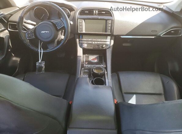 SADCJ2GX0JA235636 2018 JAGUAR F-PACE Серебряный Вид панели приборов