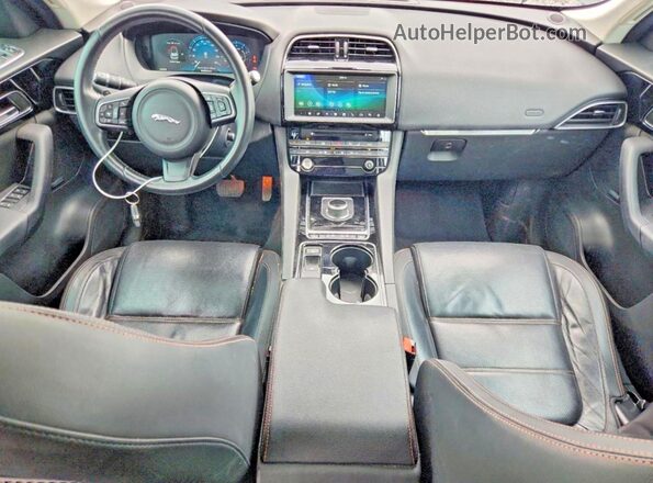 SADCK2BV0HA070846 2017 JAGUAR F-PACE Black Vista del salpicadero