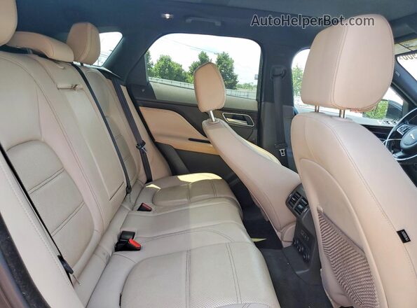 SADCK2BV0HA496455 2017 JAGUAR F-PACE White Սալոնի հետևի տեսք