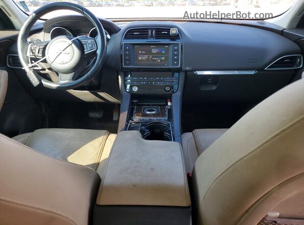SADCK2BV1HA895844 2017 JAGUAR F-PACE Brown Widok deski rozdzielczej