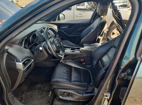SADCK2BV8HA898790 2017 JAGUAR F-PACE Зеленый Вид салона спереди