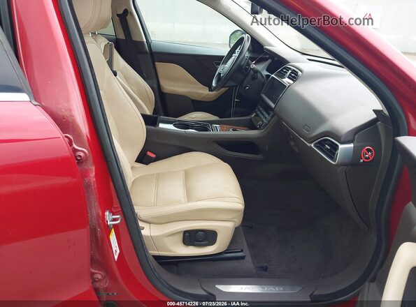 SADCK2BVXHA066657 2017 JAGUAR F-PACE Красный Вид салона спереди