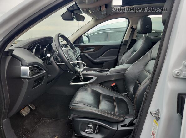 SADCK2FX3KA357715 2019 JAGUAR F-PACE White Widok wnętrza z przodu