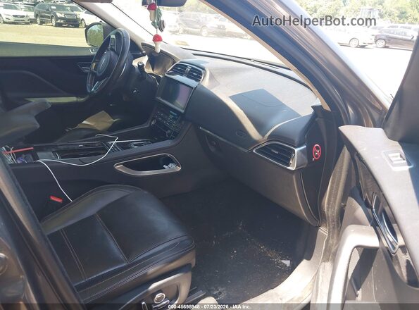 SADCK2FX4KA397138 2019 JAGUAR F-PACE Серый Вид салона спереди