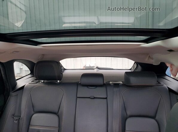 SADCK2FX5JA258683 2018 JAGUAR F-PACE Black უკანა სავარძლების ხედი