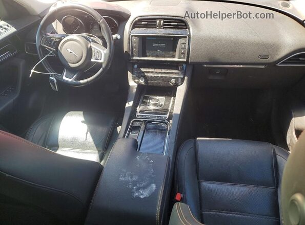 SADCK2FX8JA245250 2018 JAGUAR F-PACE Red Առջևի վահանակի տեսք