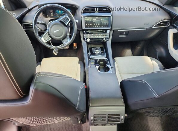 SADCL2BVXHA884046 2017 JAGUAR F-PACE Blue Вид панелі приладів