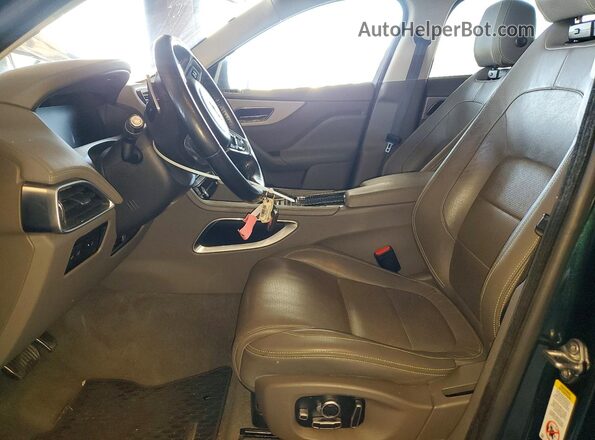 SADCL2FN5JA296202 2018 JAGUAR F-PACE Зеленый Вид салона спереди