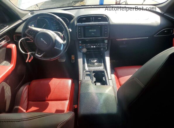 SADCL2GX0JA279954 2018 JAGUAR F-PACE Белый Вид панели приборов