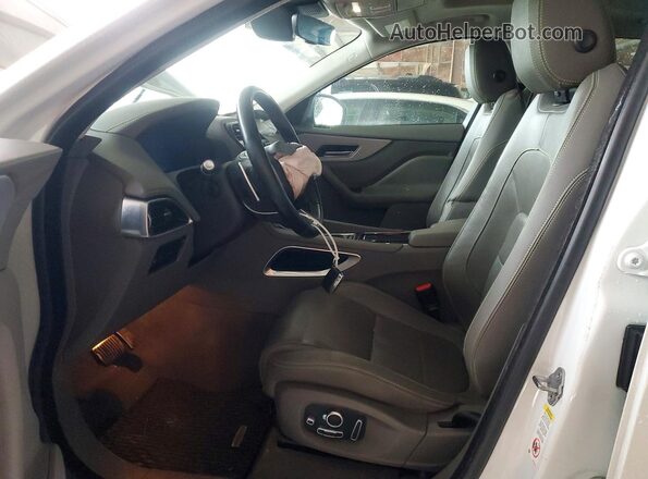 SADCL2GX3KA359394 2019 JAGUAR F-PACE White Вид салону спереду