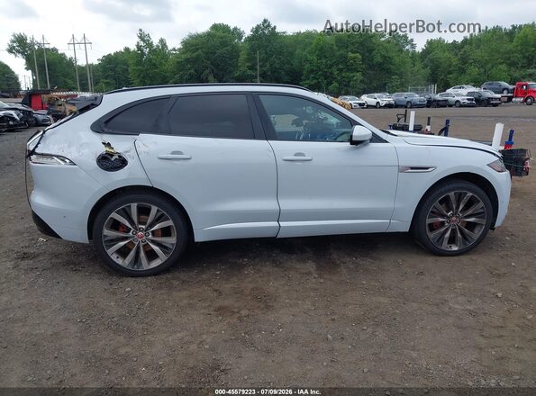 SADCM2BV6HA881416 2017 JAGUAR F-PACE White უკანა სალონის ხედი