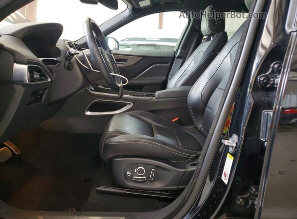SADCM2FV1JA298087 2018 JAGUAR F-PACE Черный Вид салона спереди