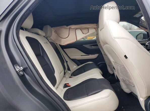 SADCM2FV2KA610046 2019 JAGUAR F-PACE Silver Vista interior trasera