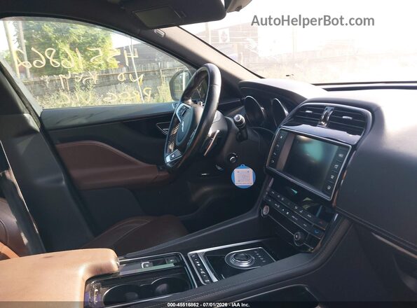 SADCM2FV5JA246171 2018 JAGUAR F-PACE Gray Front interior view