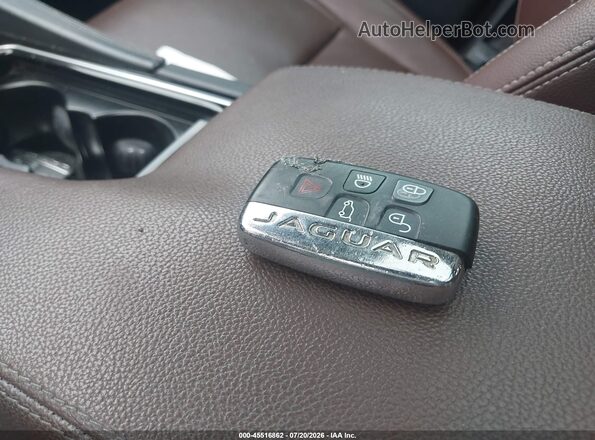SADCM2FV5JA246171 2018 JAGUAR F-PACE Gray Dashboard view