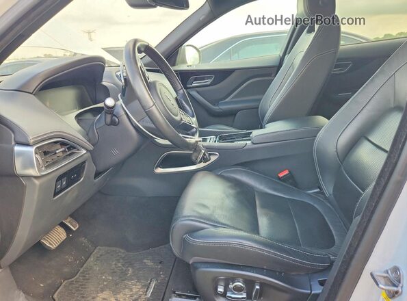 SADCM2FV7JA289460 2018 JAGUAR F-PACE White Vista interior delantera