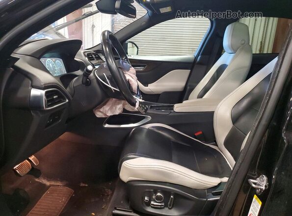 SADCM2FV9JA271218 2018 JAGUAR F-PACE Black Widok wnętrza z przodu