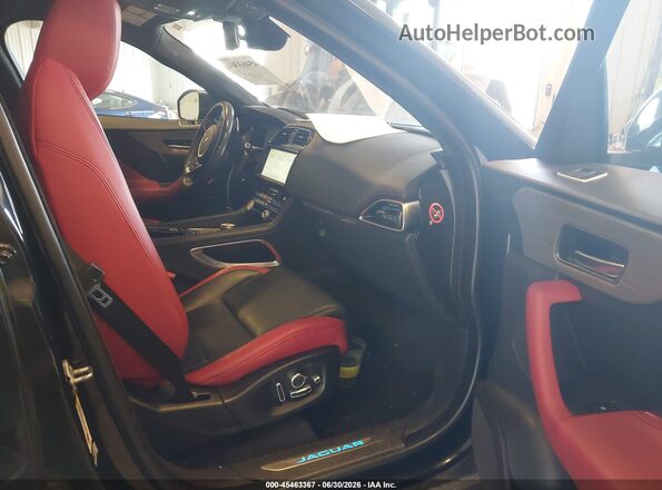 SADCM2FV9JA293784 2018 JAGUAR F-PACE Black Front interior view