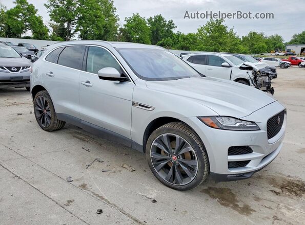 SADCN2GX0JA327561 2018 JAGUAR F-PACE Silver Front right