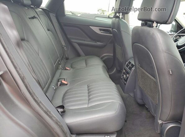 SADCN2GX0KA357662 2019 JAGUAR F-PACE Black Widok wnętrza z tyłu