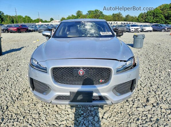 SADCP2BV7HA056461 2017 JAGUAR F-PACE Серебряный Вид спереди