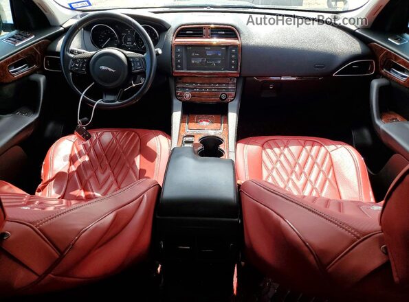 SADCS2BVXHA496429 2017 JAGUAR F-PACE Черный Вид панели приборов
