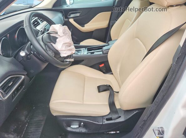 SADCS2FX1LA640552 2020 JAGUAR F-PACE White Вид салону спереду