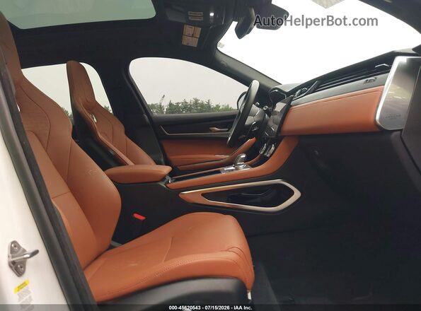 SADCT2FU1SA746145 2025 JAGUAR F-PACE White Vista interior delantera