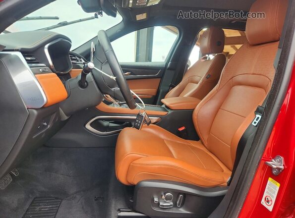 SADCT2FU3PA704406 2023 JAGUAR F-PACE Red Widok wnętrza z przodu