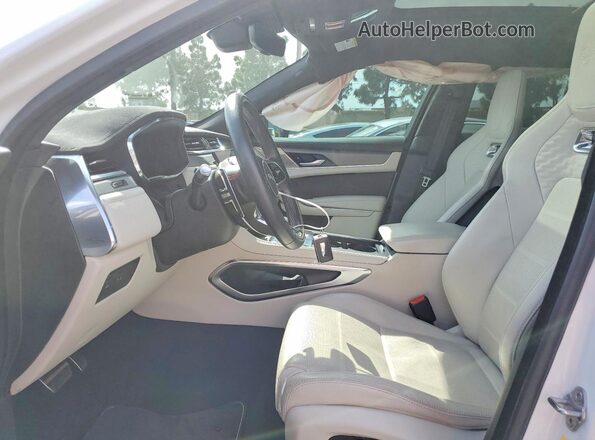 SADCZ2EE1NA696926 2022 JAGUAR F-PACE Белый Вид салона спереди