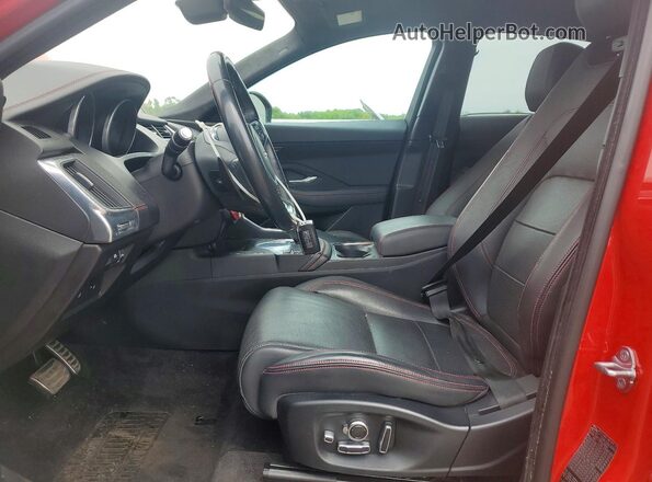 SADFL2FX7J1Z01416 2018 JAGUAR E-PACE Красный Вид салона спереди