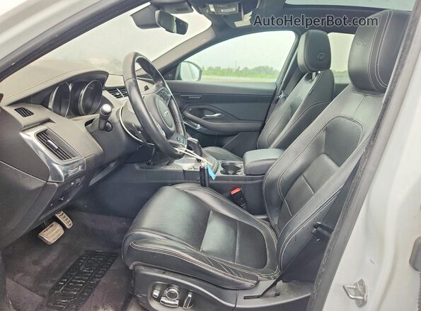 SADFT2GX2J1Z09552 2018 JAGUAR E-PACE White Widok wnętrza z przodu