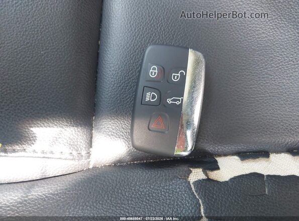 SAJAD4BG1HA947520 2017 JAGUAR XF Серый Вид панели приборов