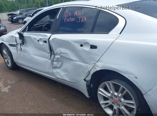SAJAD4BG3HA967249 2017 JAGUAR XF White Вид задньої частини салону
