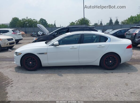 SAJAD4BN5HCP10984 2017 JAGUAR XF White Սալոնի 360 աստիճան տեսք