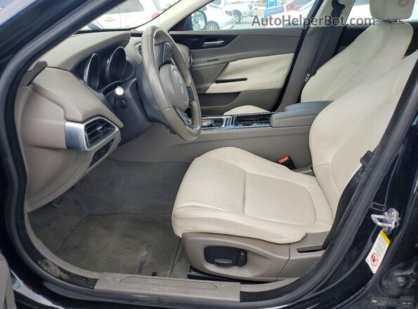 SAJAD4EV9JCP25828 2018 JAGUAR XF Black Սալոնի դիմացի տեսք