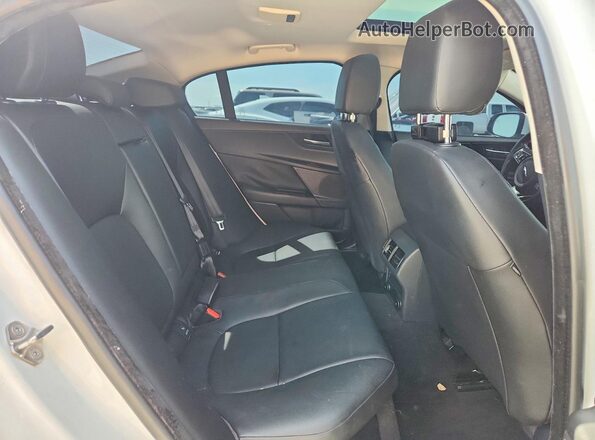 SAJAD4FX2KCP48966 2019 JAGUAR XF Белый Вид задних сидений