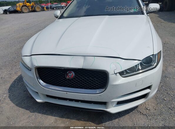 SAJAE4BG2HA967076 2017 JAGUAR XF White Widok zestawu wskaźników
