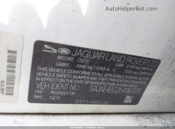 SAJAE4BG2HA967076 2017 JAGUAR XF White Widok komory silnika