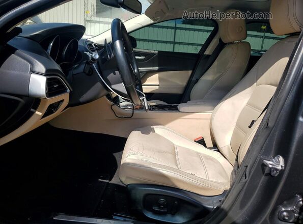 SAJAE4BG9HA963719 2017 JAGUAR XF Угольный Вид салона спереди