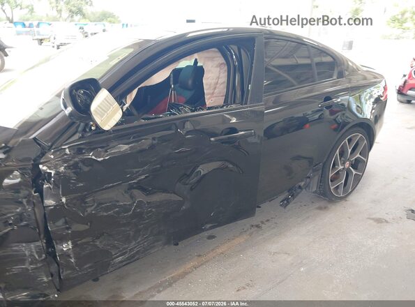 SAJAF4BV7HA958739 2017 JAGUAR XF Black Widok zestawu wskaźników