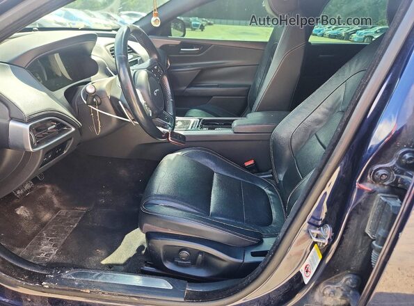 SAJAF4FX8JCP25345 2018 JAGUAR XF Blue Widok wnętrza z przodu