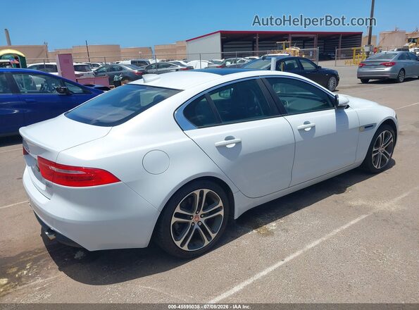 SAJAJ4BV0HA963750 2017 JAGUAR XF White Tył prawy