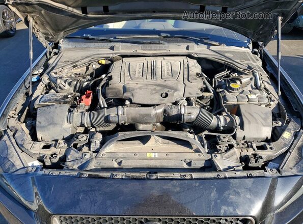 SAJAJ4BV8HCP14987 2017 JAGUAR XF Черный Вид задней части салона