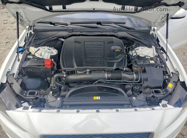 SAJAJ4FX4JCP25812 2018 JAGUAR XF White Vista interior trasera