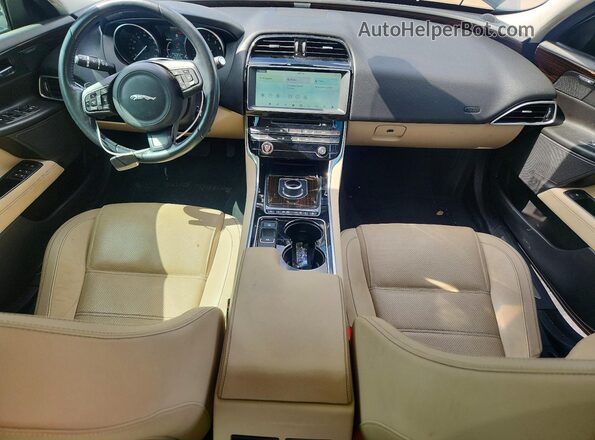 SAJAK4BV5HA966513 2017 JAGUAR XF Green Widok deski rozdzielczej