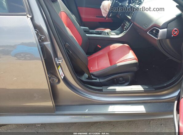 SAJAL4BV5HA973152 2017 JAGUAR XF Gray Vista interior delantera